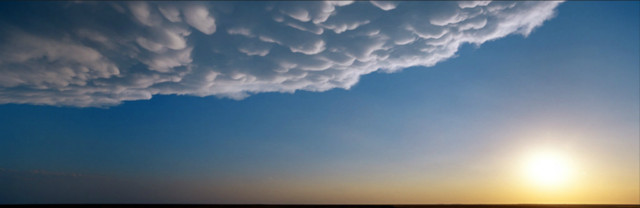 Вымеобразное облако в Дигтоне, Канзас, 2011.