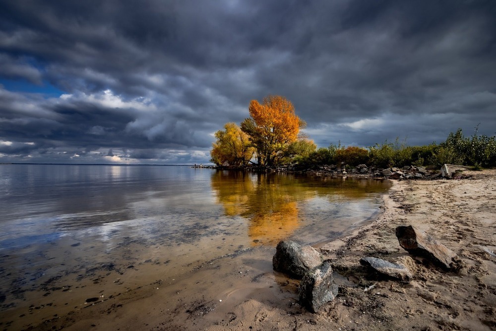 Осінь на Дніпрі Author: Ігор Солодовніков