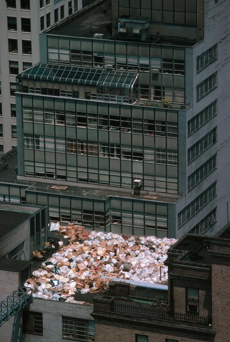 24 Одна из крыш здания в среднем Манхеттене.