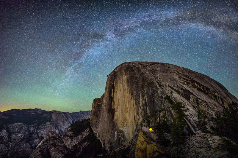 15  Национальный парк Йосемити ночью. Автор - Matthew Saville.