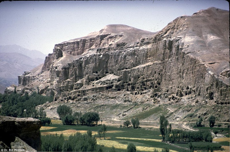 22 Долина Бамиан, ставшая домом для многочисленных исламских и буддийских святынь.