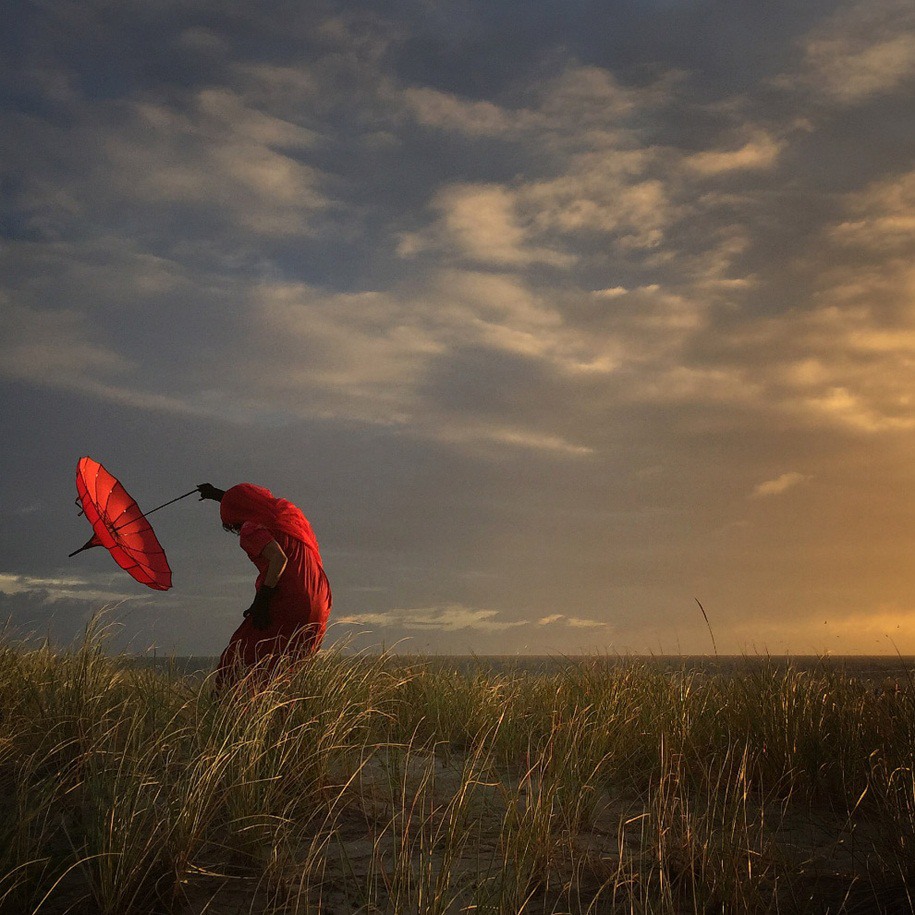 3. 2-е место в номинации «Фотограф года». «Она изгибается на ветру» Автор - Робин Робертис, Карлсбад, Калифорния.