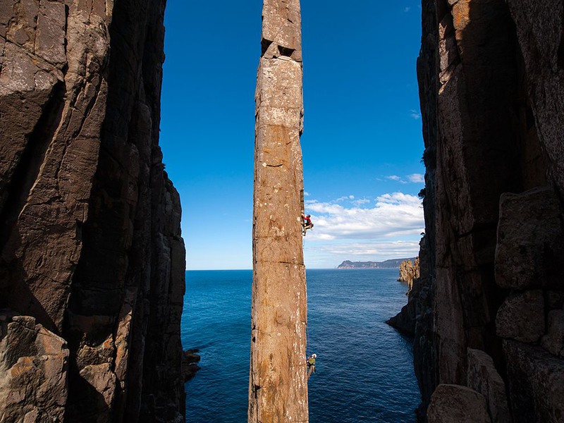 3 Free Climbing the Totem Pole, Tasmania, Australia
Photograph by Simon Carter.
