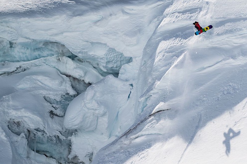 7 Snowboarding the Pemberton Ice Cap, British Columbia
Photograph by Mark Gribbon.