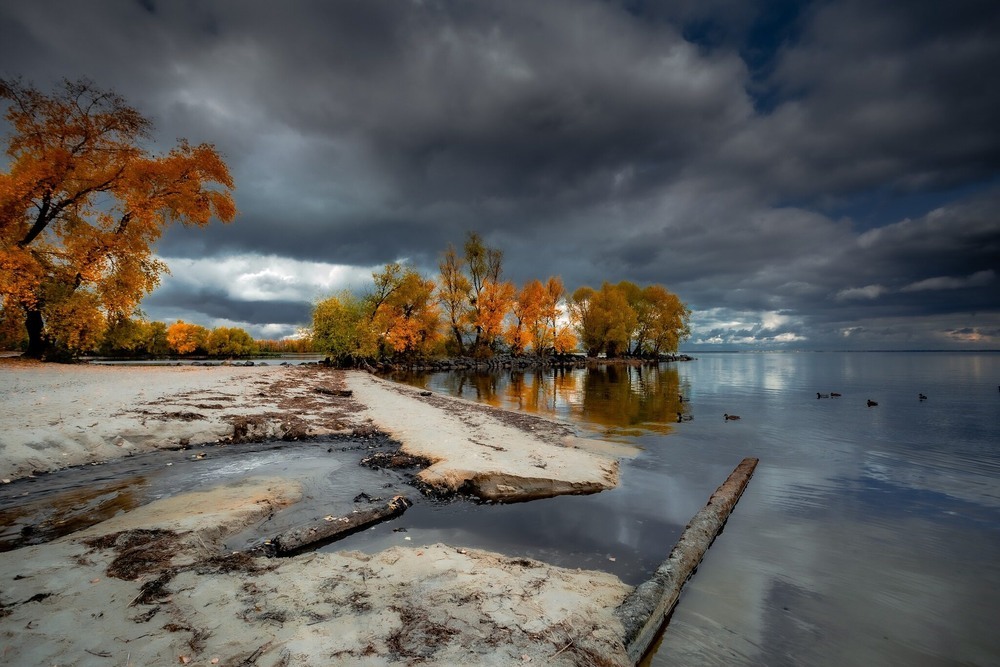 На Дніпрі похмуро Author: Ігор Солодовніков