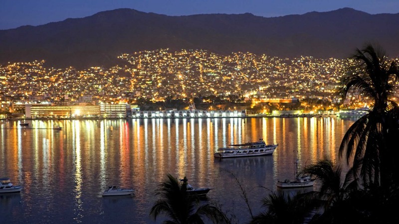19 Вид на курорт Акапулько. Источник: fulltimedreamers.com.