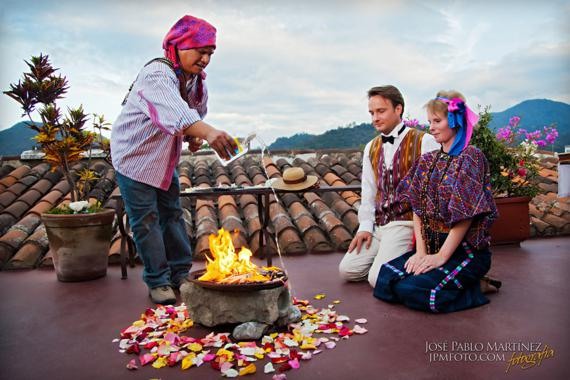 Traditional Xaman wedding on the rooftops of Antigua