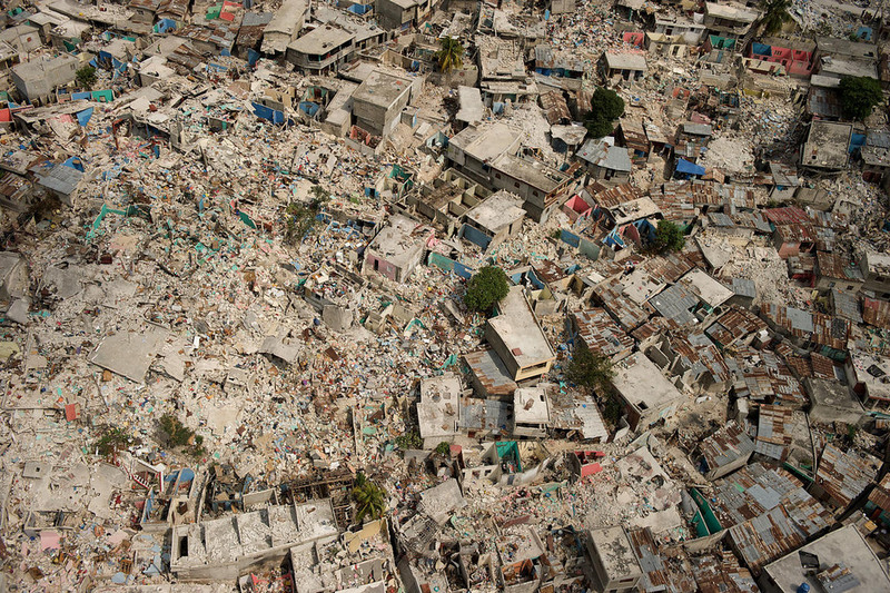 13 Разрушенный Порт-о-Пренс, Гаити.
