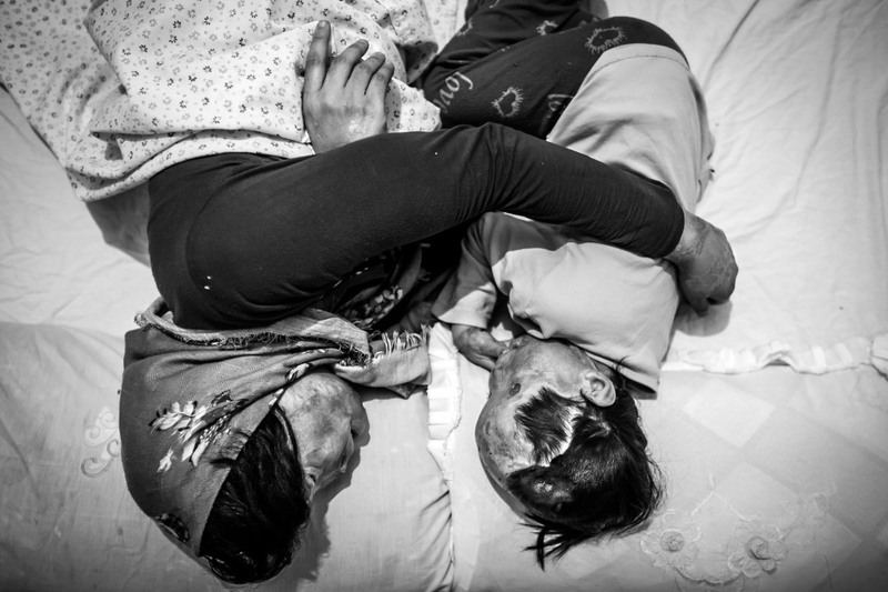 «Жертвы принудительной любви». Фотограф - Ebrahim Noroozi (Иран).Фото из серии.