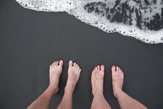 Пуэрто Вьехо-де-Таламанка, Коста-Рика. Черный песчаный пляж.