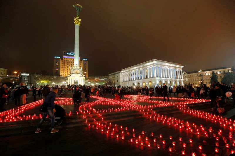 29. 8 ноября 2014 года. На Майдане провели патриотическую акцию - "Украина - это я". Источник: АР.