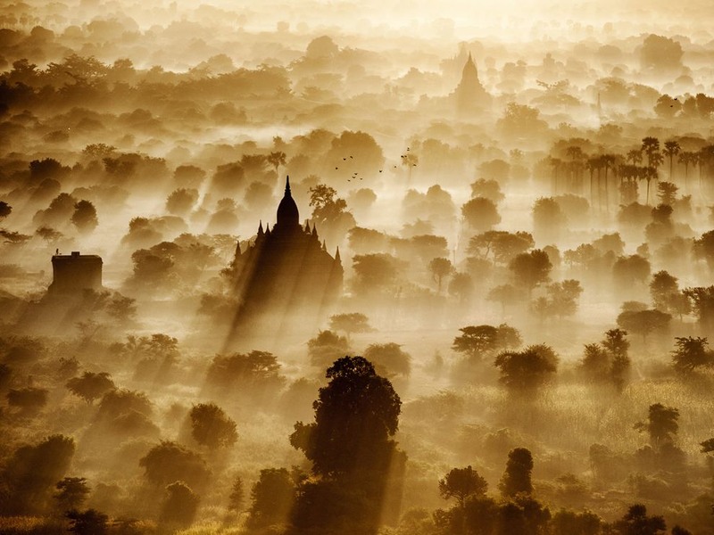 24 Бирманский Паган с высоты воздушного шара. Автор - Dima Chatrov.