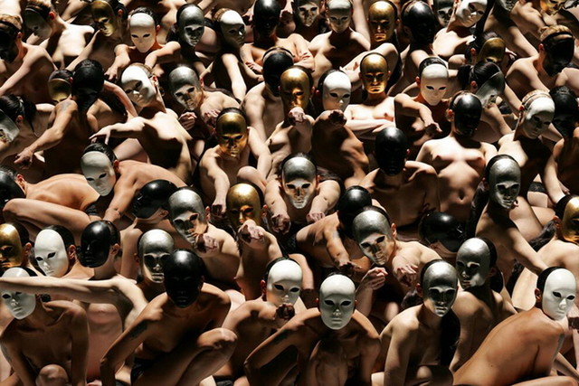 Эпические инсталляции от Claudia Rogge