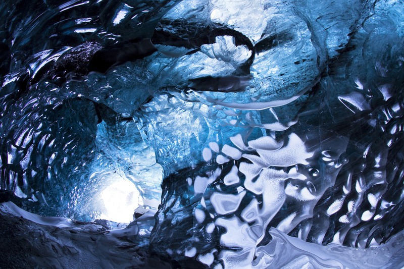 25 Ледяная пещера в леднике Ватнайёкюдль. Автор - Orvar Atli.