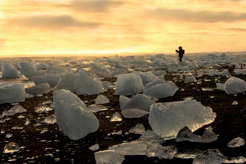 30 Черные пески ледника Ёкюльсаурлоун. Автор - Manisha Desai.