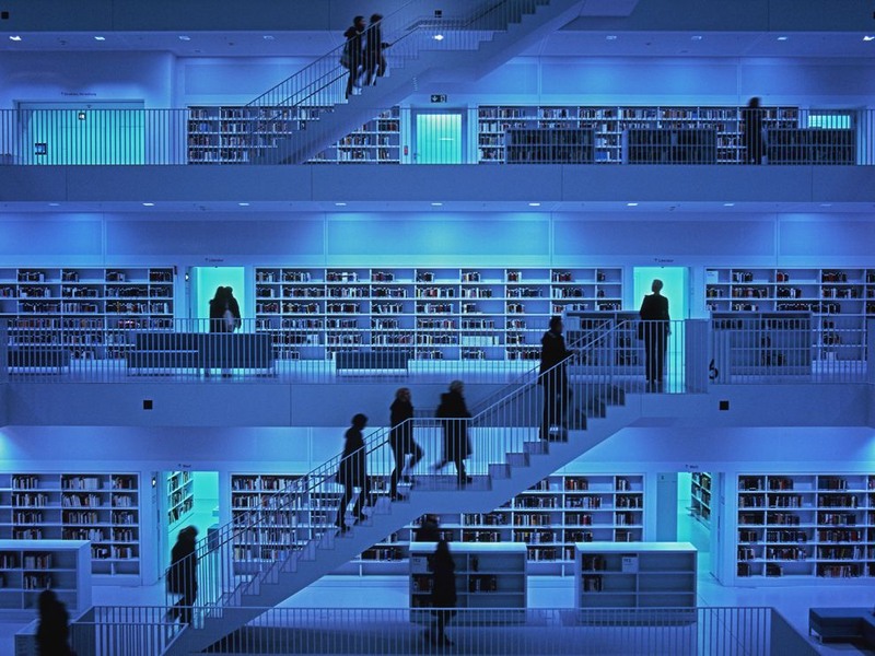 13. Библиотека Штутгарта, открывшаяся в 2011 году. Автор - Shu Koumura.