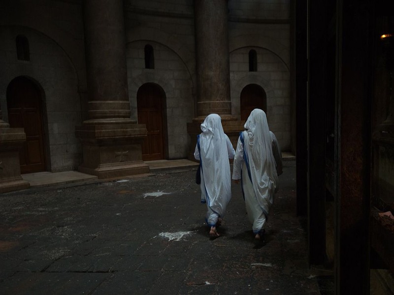 16. Монахини в храме Гроба Господня, Иерусалим (Израиль). Автор - Eli Basri.