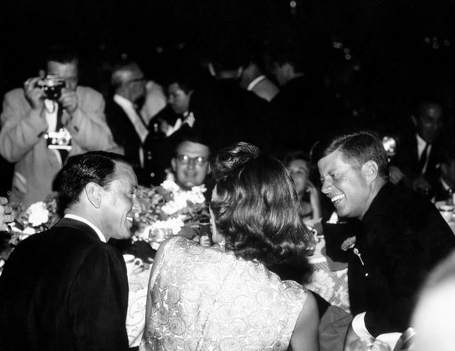 Фрэнк Синатра (Frank Sinatra) и Джон Кеннеди (John Kennedy)