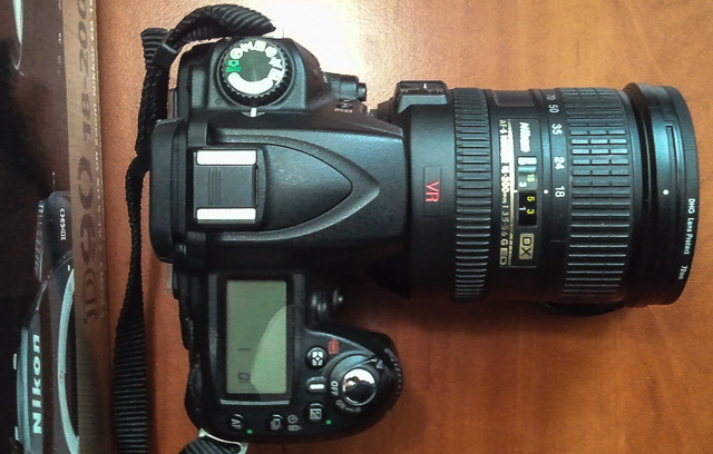 Продается Nikon D90 kit AF-S 18-200 VR
