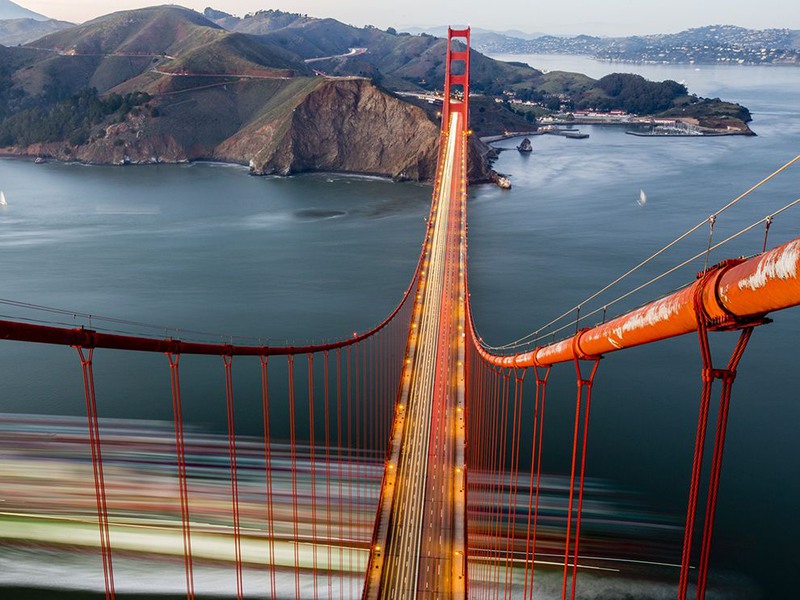 10 "Переход моста "Золотые ворота". Автор - Ross Barringer. Известный мост в сан-Франциско.