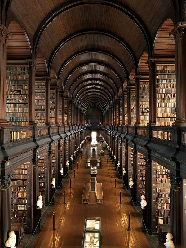 4 Библиотека Тринити-колледжа (Дублин, Ирландия). Источник: rostad.com