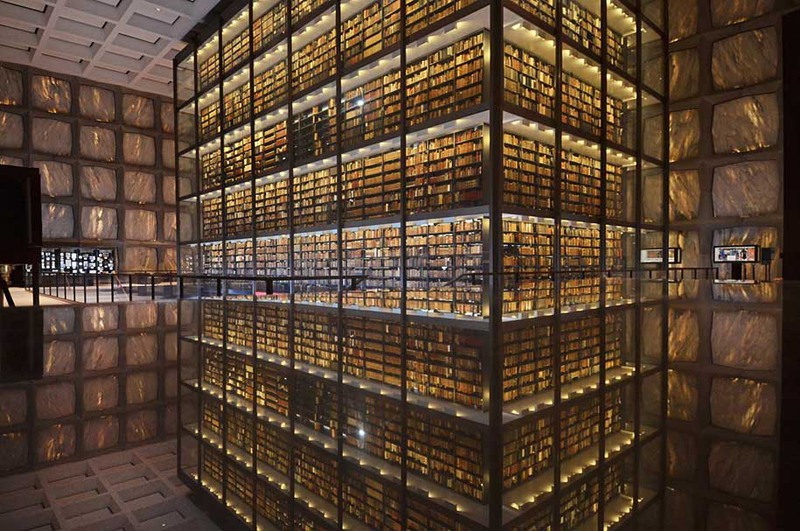 13 Библиотека редких книг и рукописей Йельского университета (Коннектикут, США). Источник: Michael Marsland.