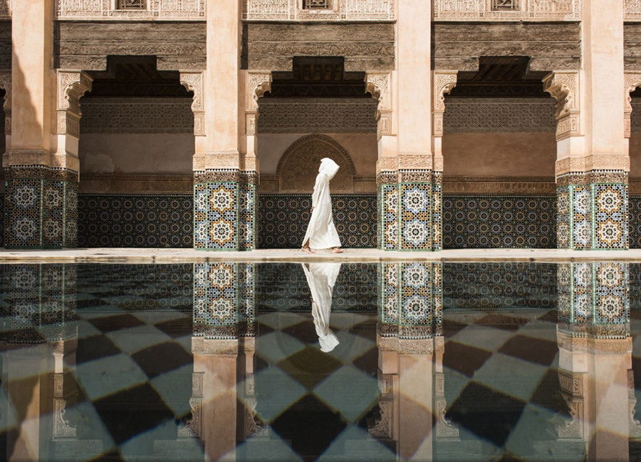 1 Этот загадочный кадр,автором которого является японский фотограф Такаши Никагава,занял 1 место на конкурсе "Города" ,на снимке г.Маракеш,Марокко.
