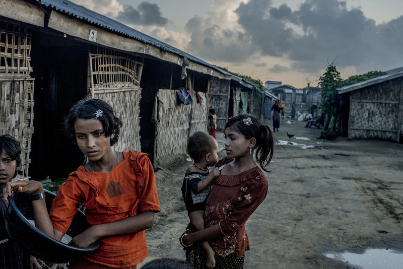 40 A displaced-persons camp in Rakhine State, where about 140,000 Rohingya, a Muslim minority, have been uprooted by sectarian conflict.
Tomás Munita for The New York Times. SITTWE, MYANMAR
10/18/2014