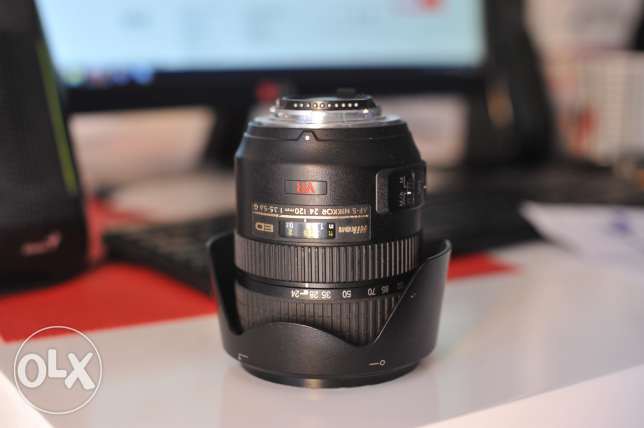 Продам объектив Nikon 24—120mm f/3. 5—5.6G