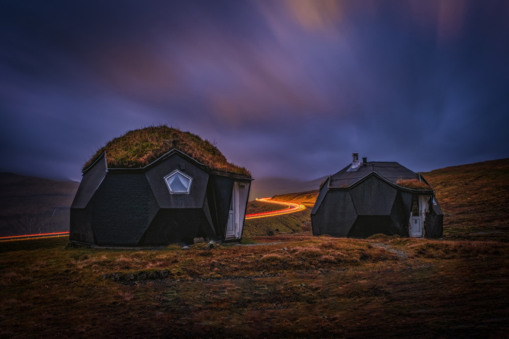 Night over the igloo houses Автор: Сергій Вовк