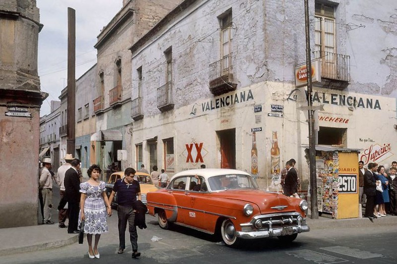 16 Улицы Мехико, начало 60-х.