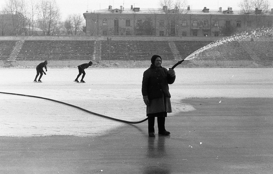 37 Заливка льда на стадионе «Металлург». Новокузнецк. 11.02.1984