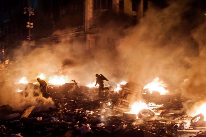 16 Фотография из цикла «Герои Майдана».