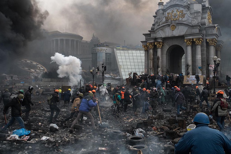 20 Фотография из цикла «Герои Майдана».