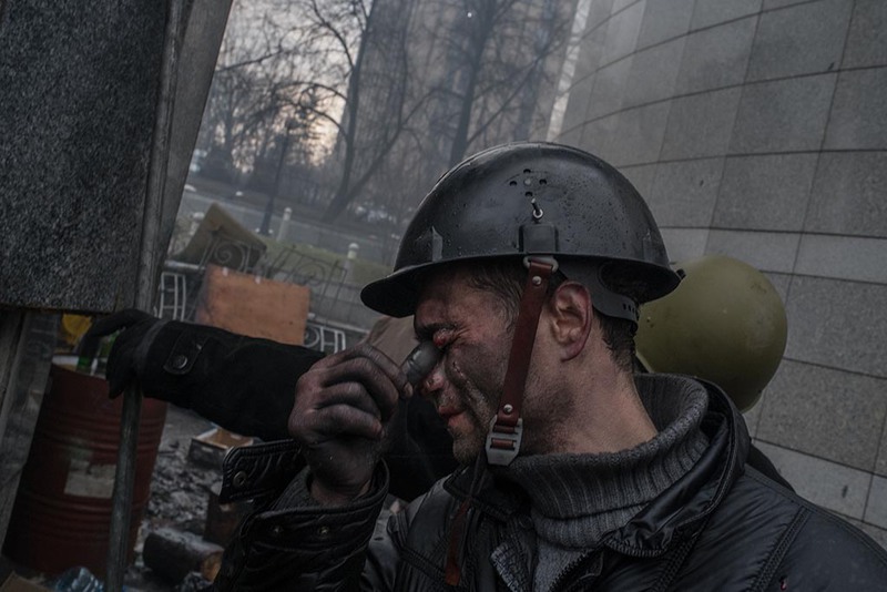 21 Фотография из цикла «Герои Майдана».