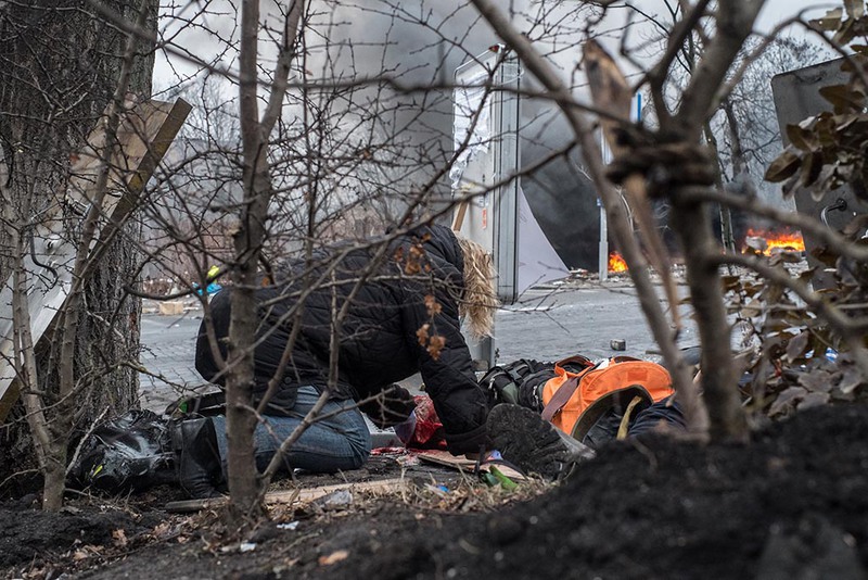 27 Фотография из цикла «Герои Майдана».