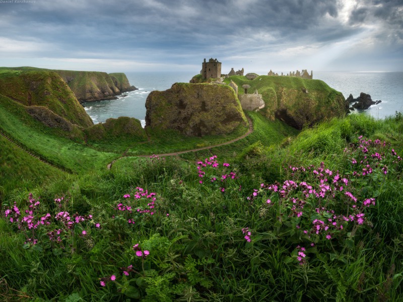 13 Замок Данноттар. Восточное побережье Шотландии. Автор -  Daniel Korzhonov.