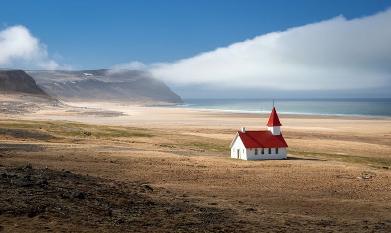 15 Церквушка. Исландия. Автор - Кирилл Трибуцин.