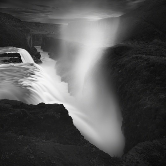 23 Автор - Emmanuel Coupe. Водопад Гюдльфосс. Исландия.