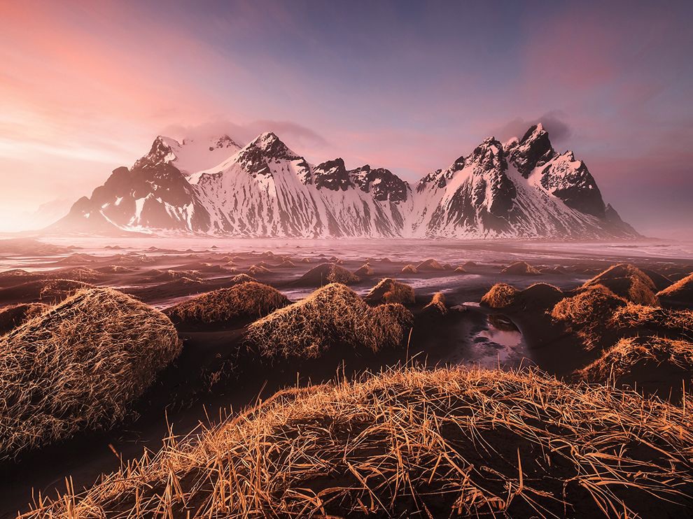 12 "розовый фильтр". Автор - Fabrizio Fortuna. Гора Вестрахорн, Клифациндур (Исландия).