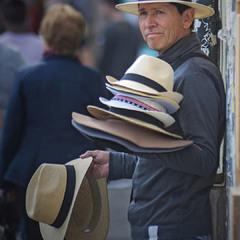 Торговец шляпами