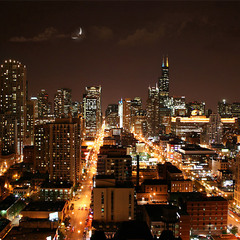 - NIGHT LIFE IN CHICAGO -