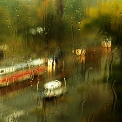 про дождь, трамвай и темный угол