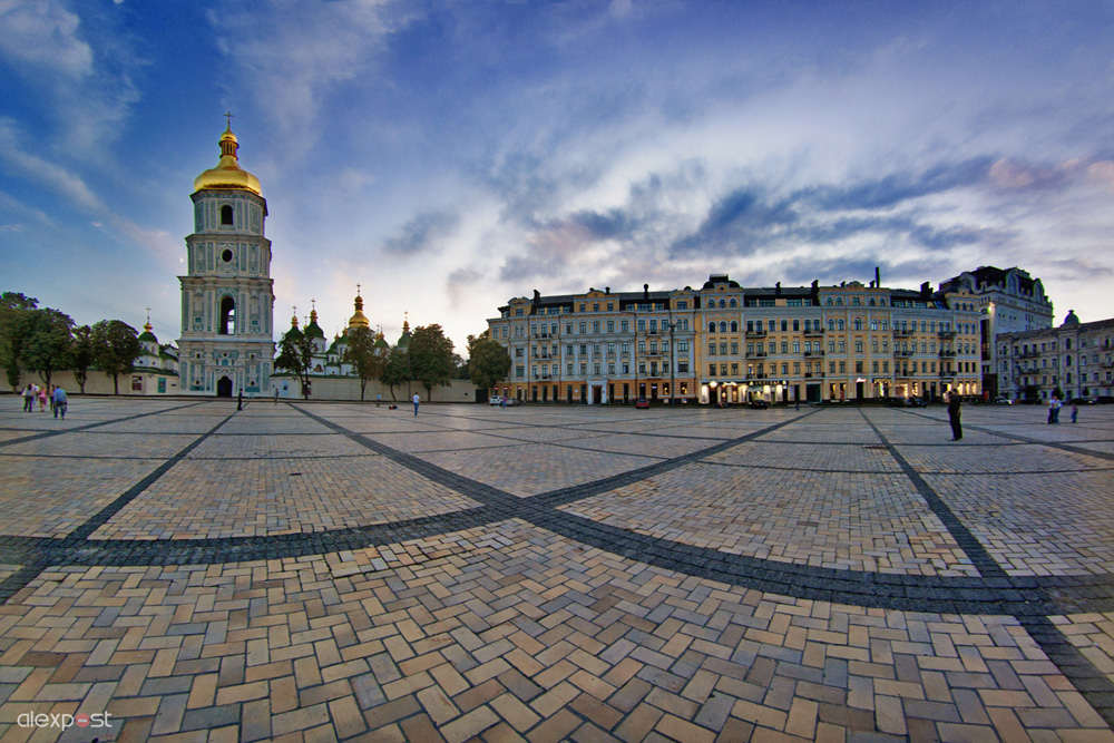 Главная площадь киева фото