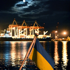 вечер в Одесском порту