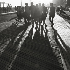 Тени на Brighton Beach