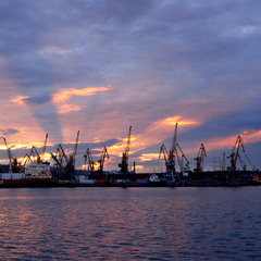 закат в порту