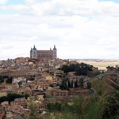 Вид на старую часть города Толедо (вар. 2)