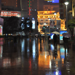 Шанхай.Вечер.Дождь.