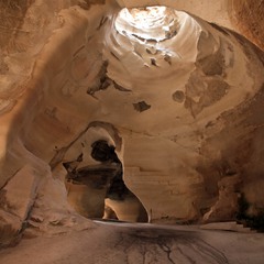 Бейт Гуврин, пещеры